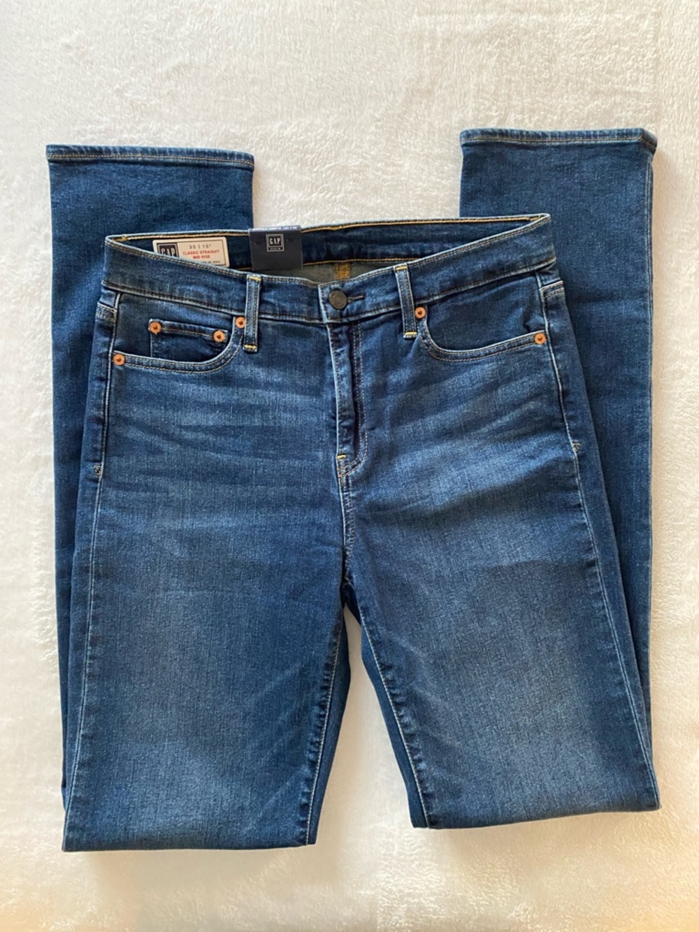 GAP Classic Straight Mid-Rise Jeans in Dark Blue Denim